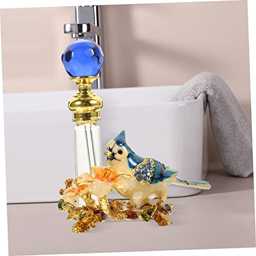 Elegant Essential Oil Container Retro Empty Perfume Bottle with Decorative Design for Desktop Decor and Travel Use