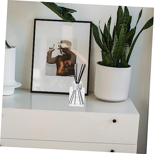 Healifty 2pcs Aromatherapy Glass Perfume Bottles for Home and Wedding Events