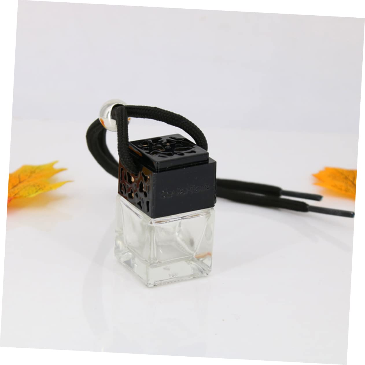 PartyKindom 4Pcs 8ml Hanging Perfume Bottle Pendant Decorative Glass Essential Oil Holder