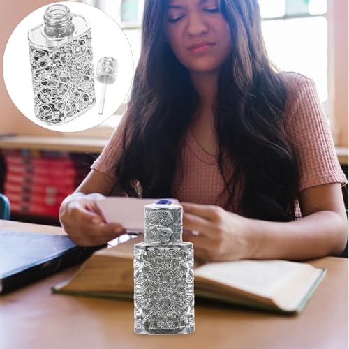 Elegant Essential Oil Perfume Bottle with Storage and Travel Functionality