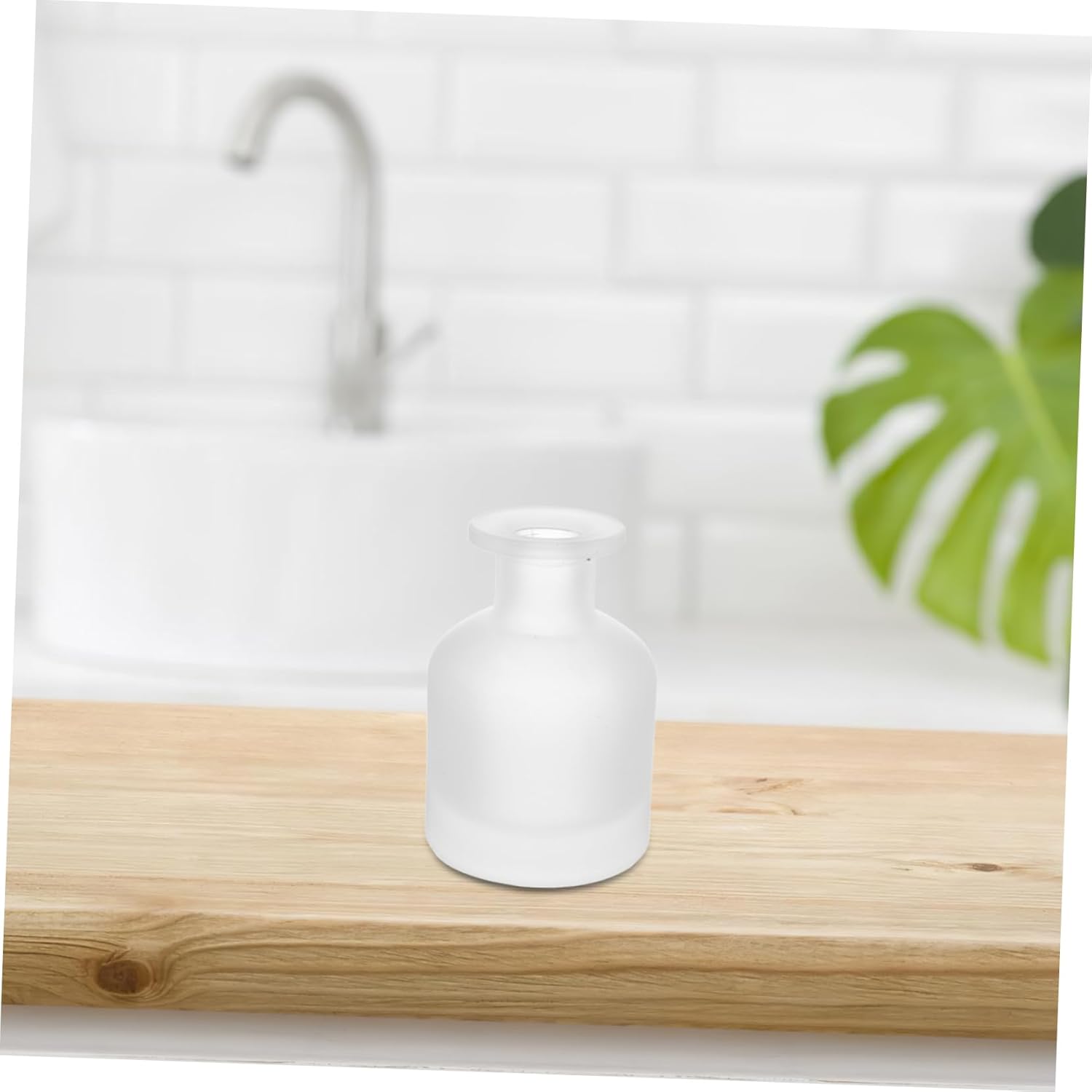 Beaupretty 2pcs Glass Diffuser Bottle for Bathroom