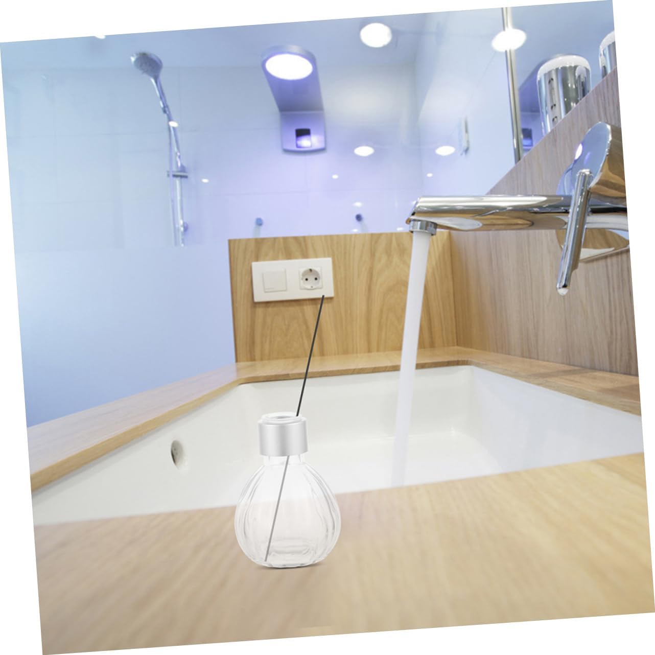 2pcs Diffuser Bottles Glass Containers for Essential Oils Home Decor