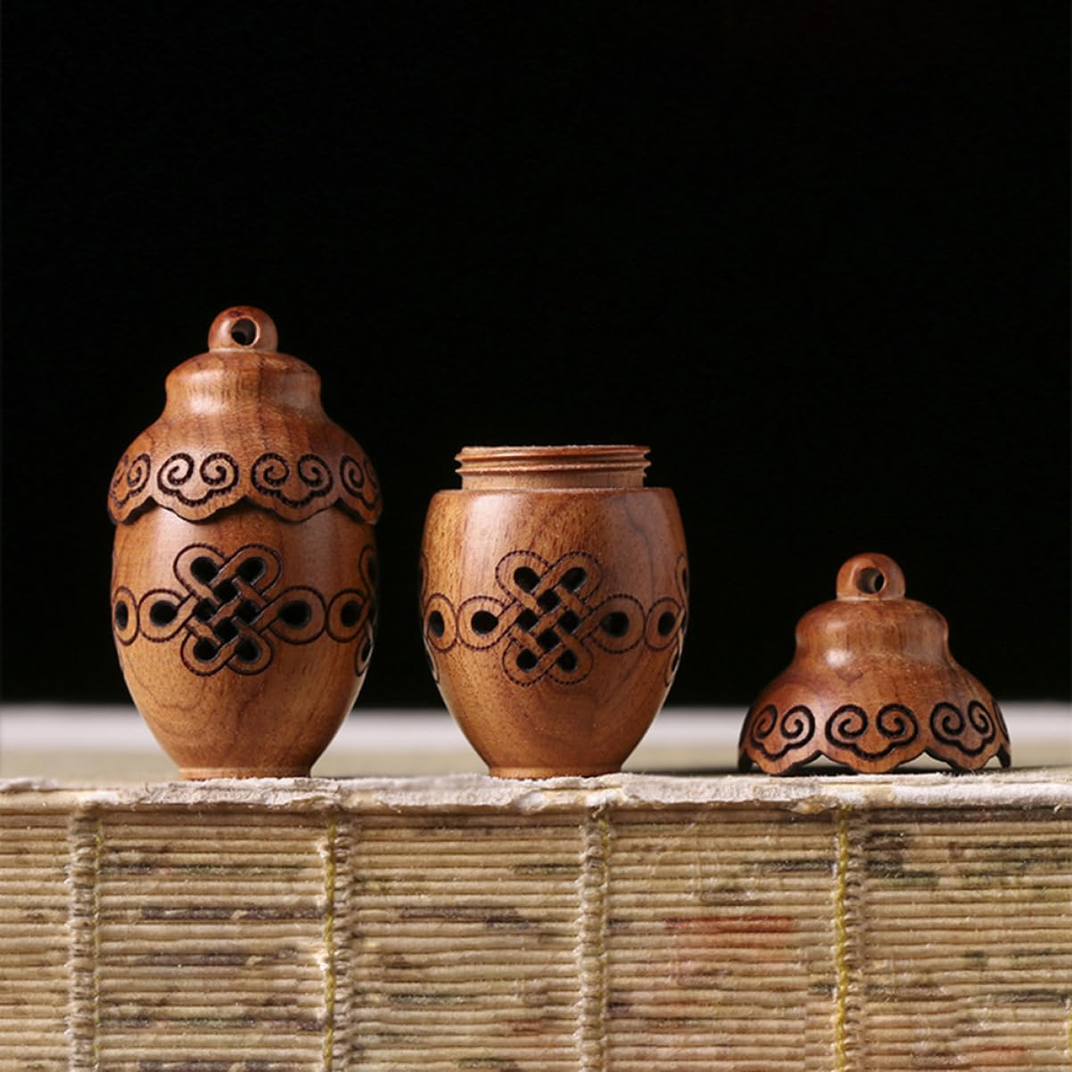 Wooden Perfume Holder Carving Decorative Bottle for Scent Balls