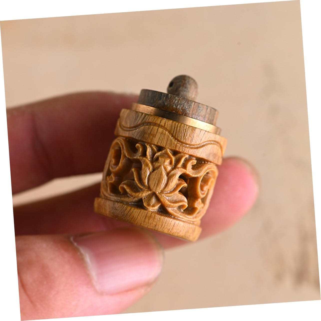 Magiclulu Aromatherapy Keychain Pendant DIY Fragrance Bottle 1