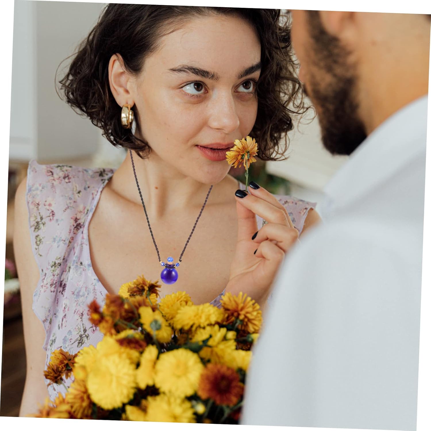 Decorative Perfume Bottle With Aroma Diffuser Necklace For Car And Home Use