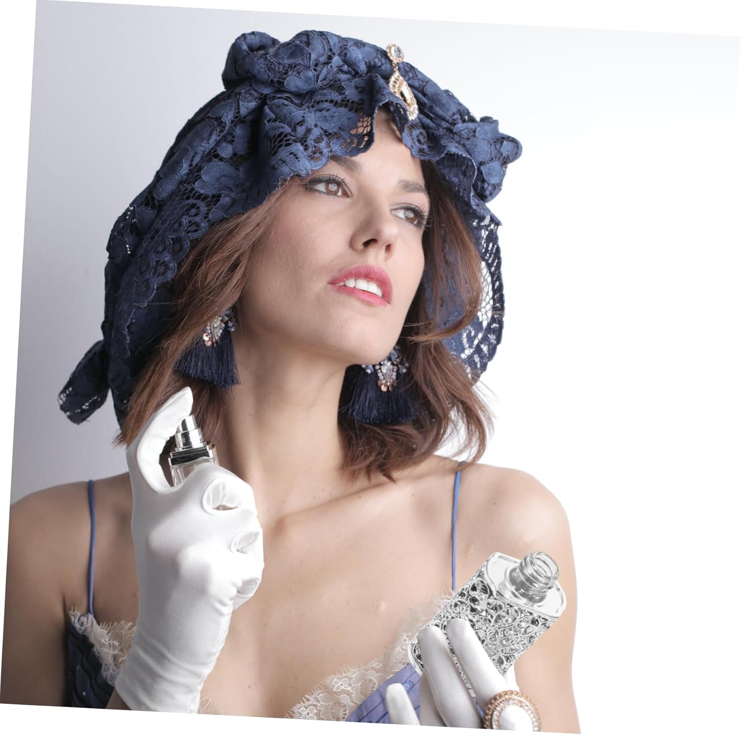 Belliuffy Essential Oils Perfume Bottle Empty Glass and Alloy Travel Toiletry Refillable Decorative