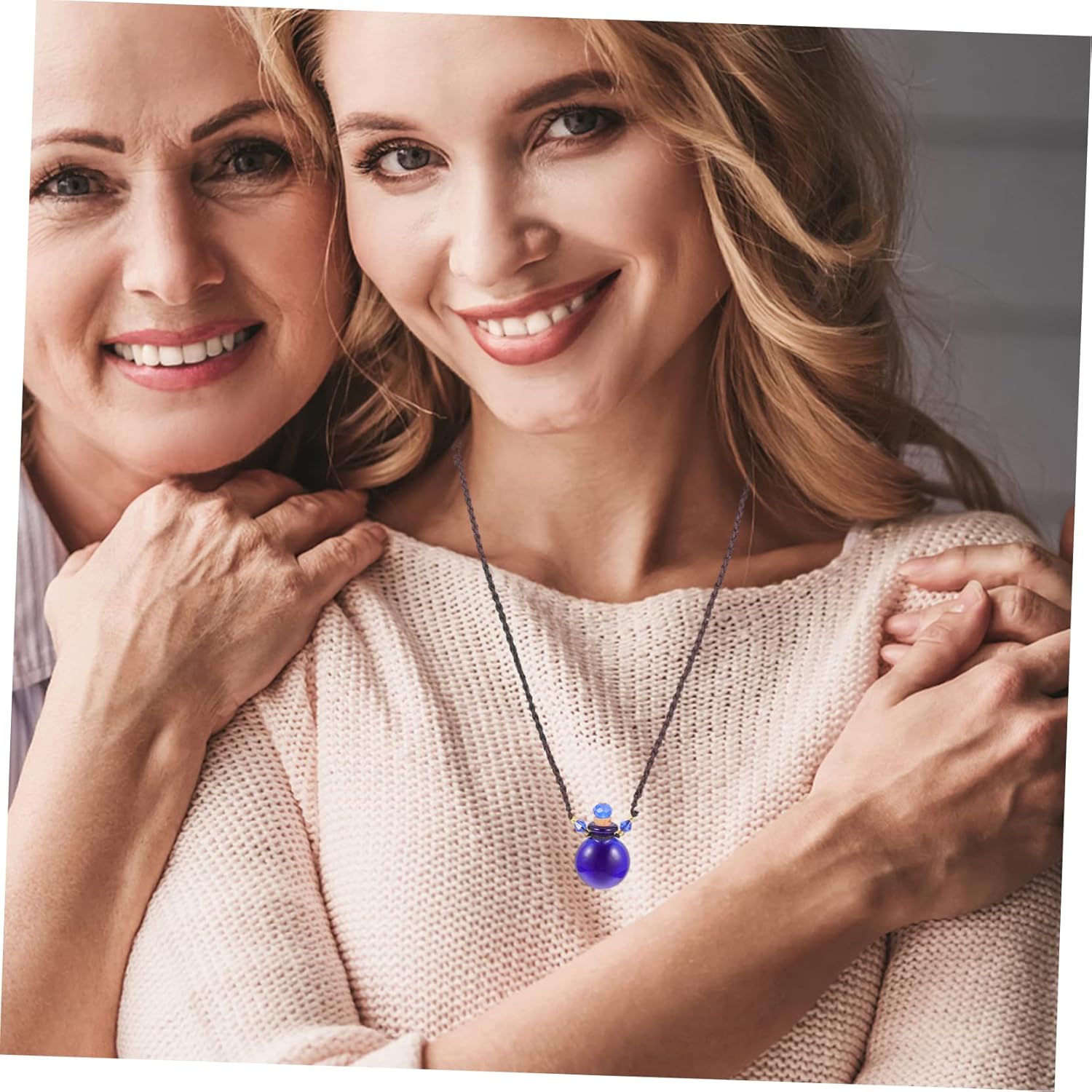 Adjustable Perfume Bottle Necklace for Car Diffusion and Home Use