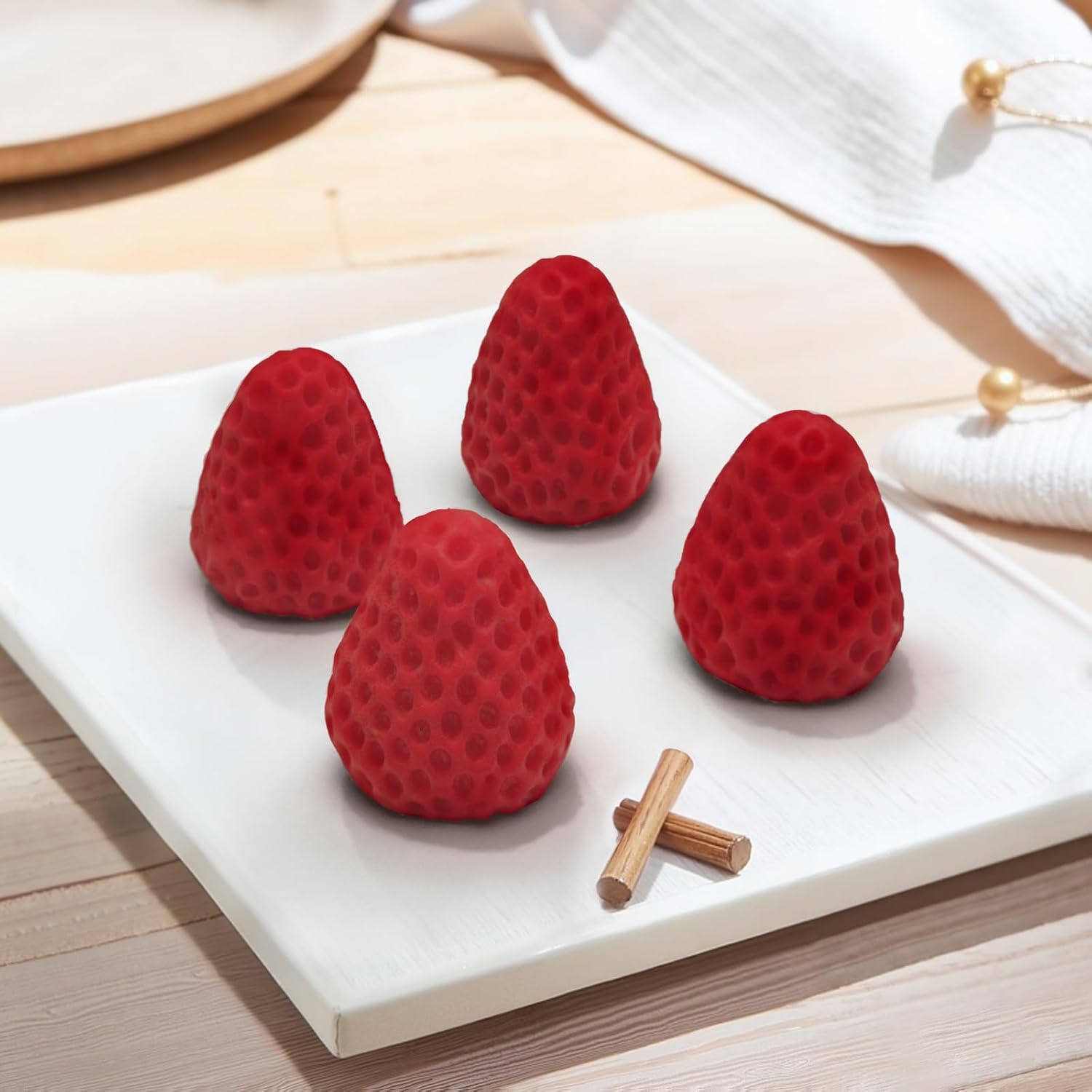 Soy Wax Melts with Strawberry Scent 6 Pcs Set