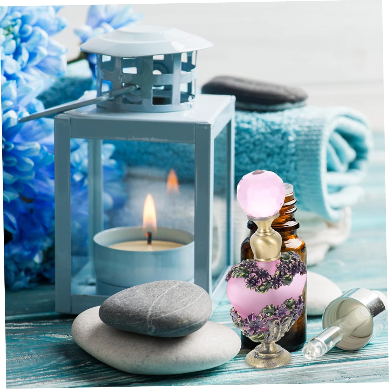 Chic Vintage Decorative Perfume Bottle 100ml Empty Essential Oil Container for Travel and Personal Use