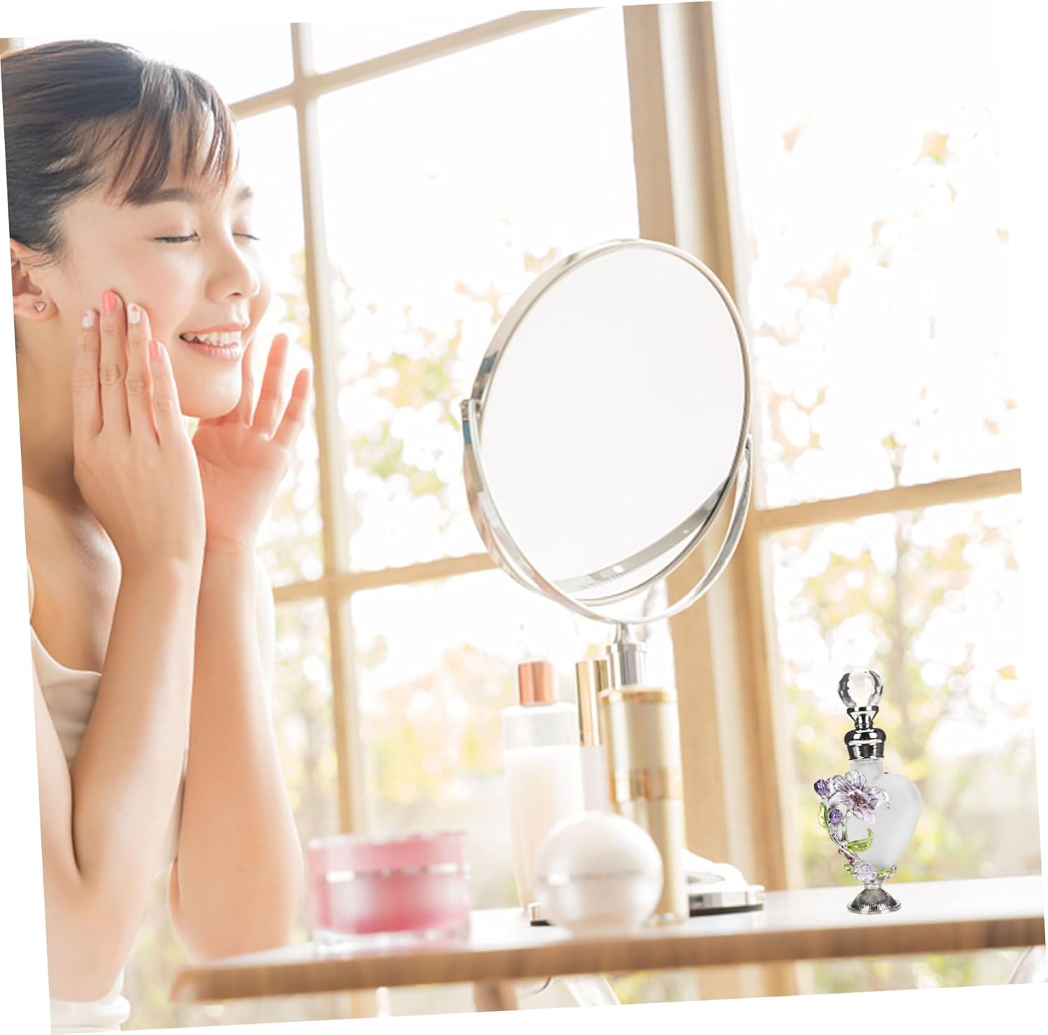 ERINGOGO Vintage Style Perfume Bottle 10ml Glass Aromatherapy Container