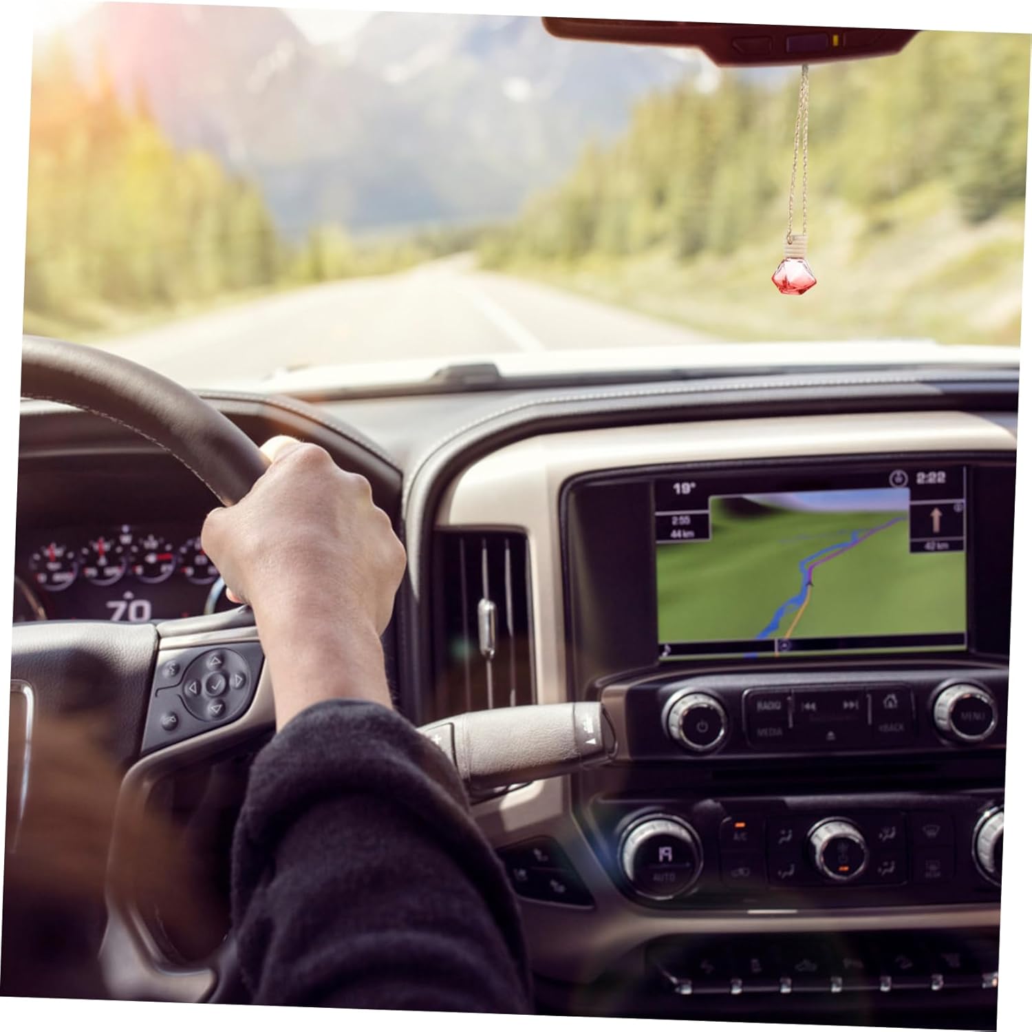 FAVOMOTO 5pcs Hanging Car Perfume Bottle Diffuser Decorative Pendant for Essential Oils Auto Home Use