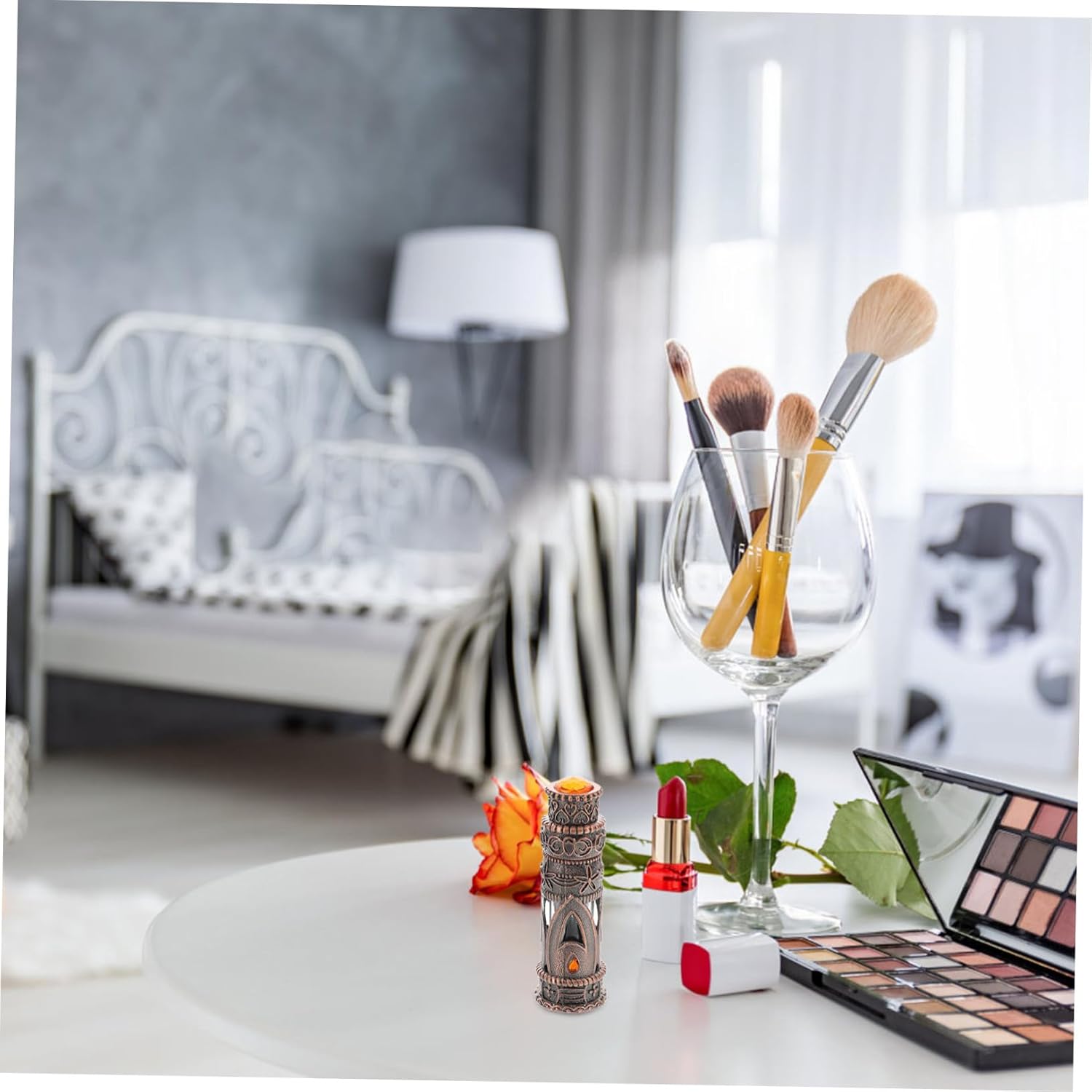 Portable Vintage Refillable Perfume Bottle for Travel Daily Use Durable Glass Design Compact Fragrance Atomizer