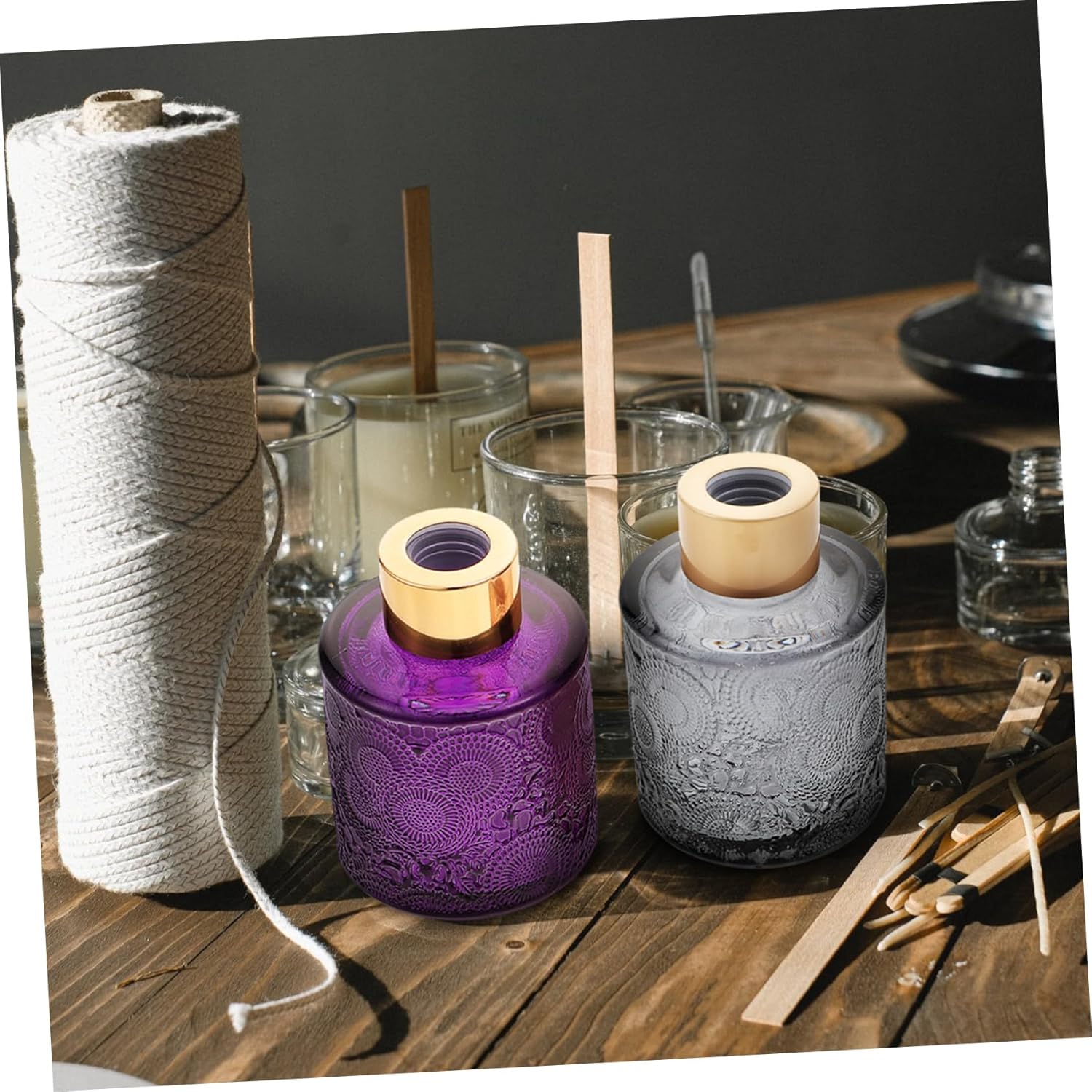 Amosfun 4pcs Embossed Aroma Diffuser Bottles for Home Decor